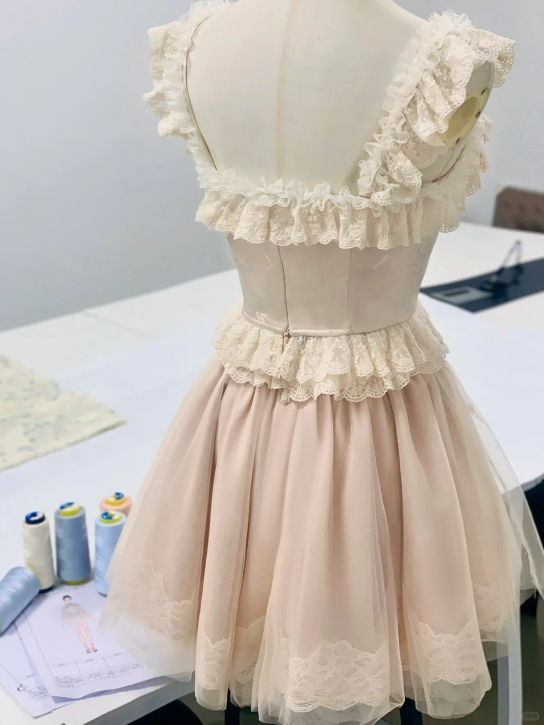 Sweet Princess Satin Splicing Fungus Lace Edge Waist Puffy Homecoming Dress P3180