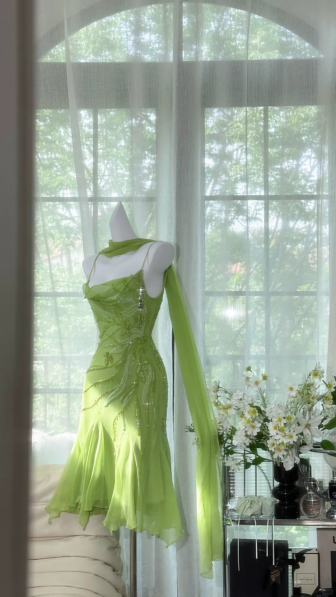 Fresh Green Chiffon Beaded Ribbon Prom Dress P3268