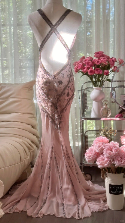 Retro Pink Halterneck V-neck Open Back Beaded Chiffon Long Prom Dress P3356