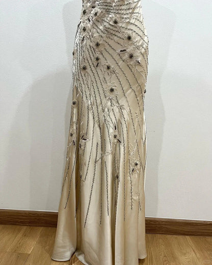 Vintage Elegant White Halter Backless Mermaid Satin Prom Dress P3389