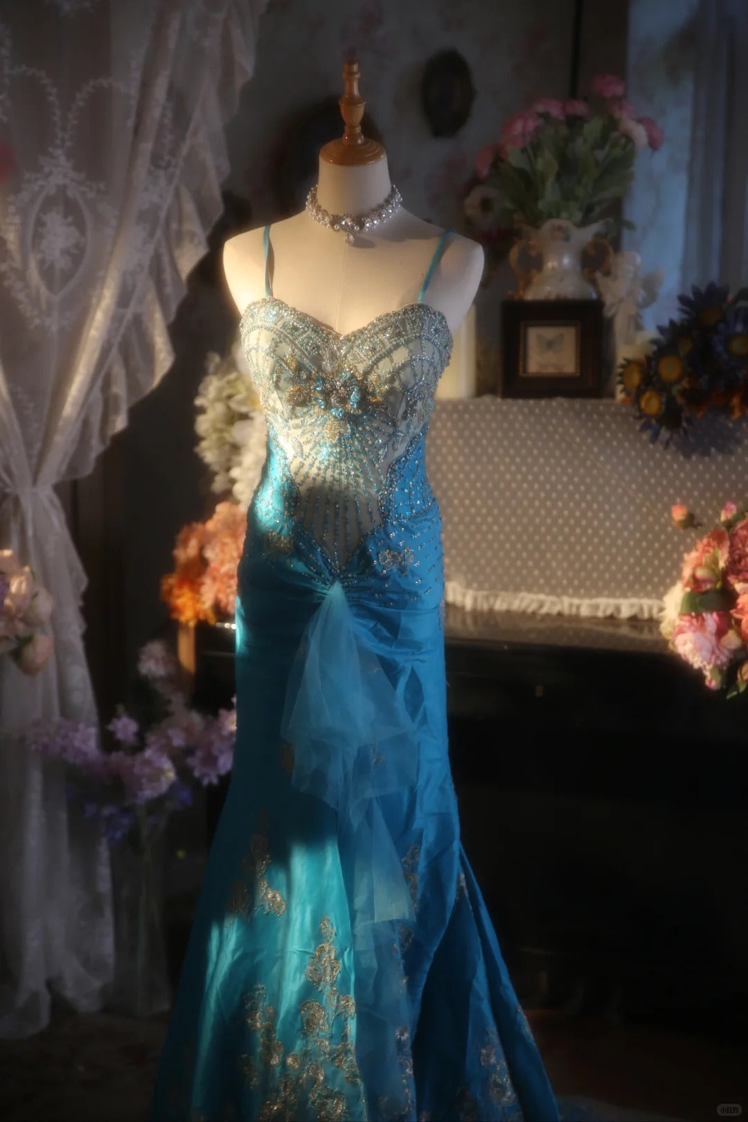 Vintage Beaded Strapless Blue Satin Gold Embroidery Train Prom Dress P3430
