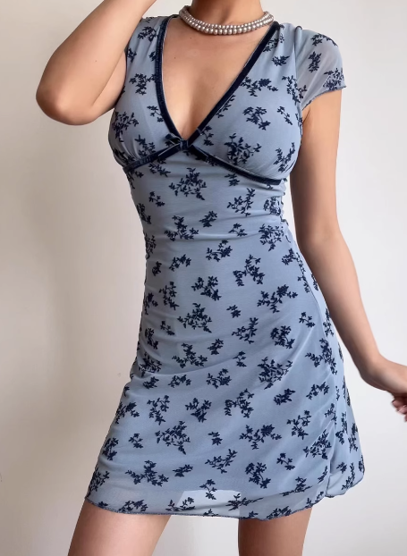 Retro Cute Girl V-neck Slim Print 19th Birthday Homecoming Dress P3532