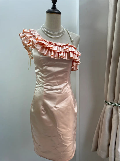 Cute Pink Off-shoulder Satin Tight-fitting Hip 17th Birthday Homecoming Dress P3536