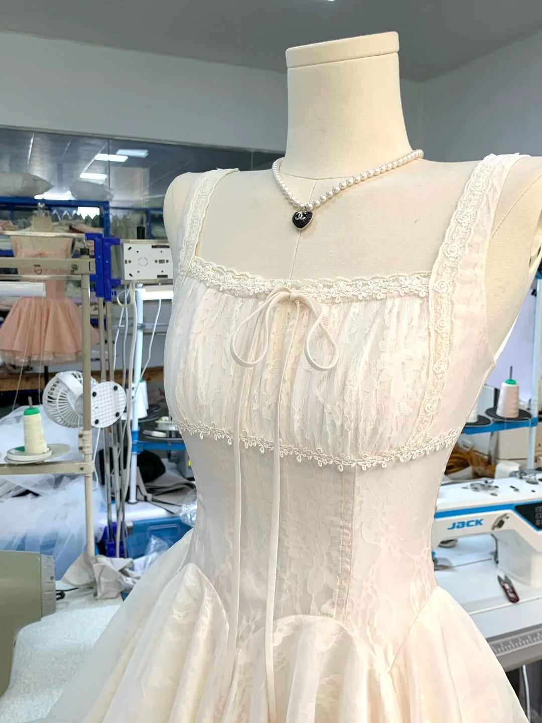 Sweet Strapless Lace A-Line Mini 17th Birthday Homecoming Dress P3575