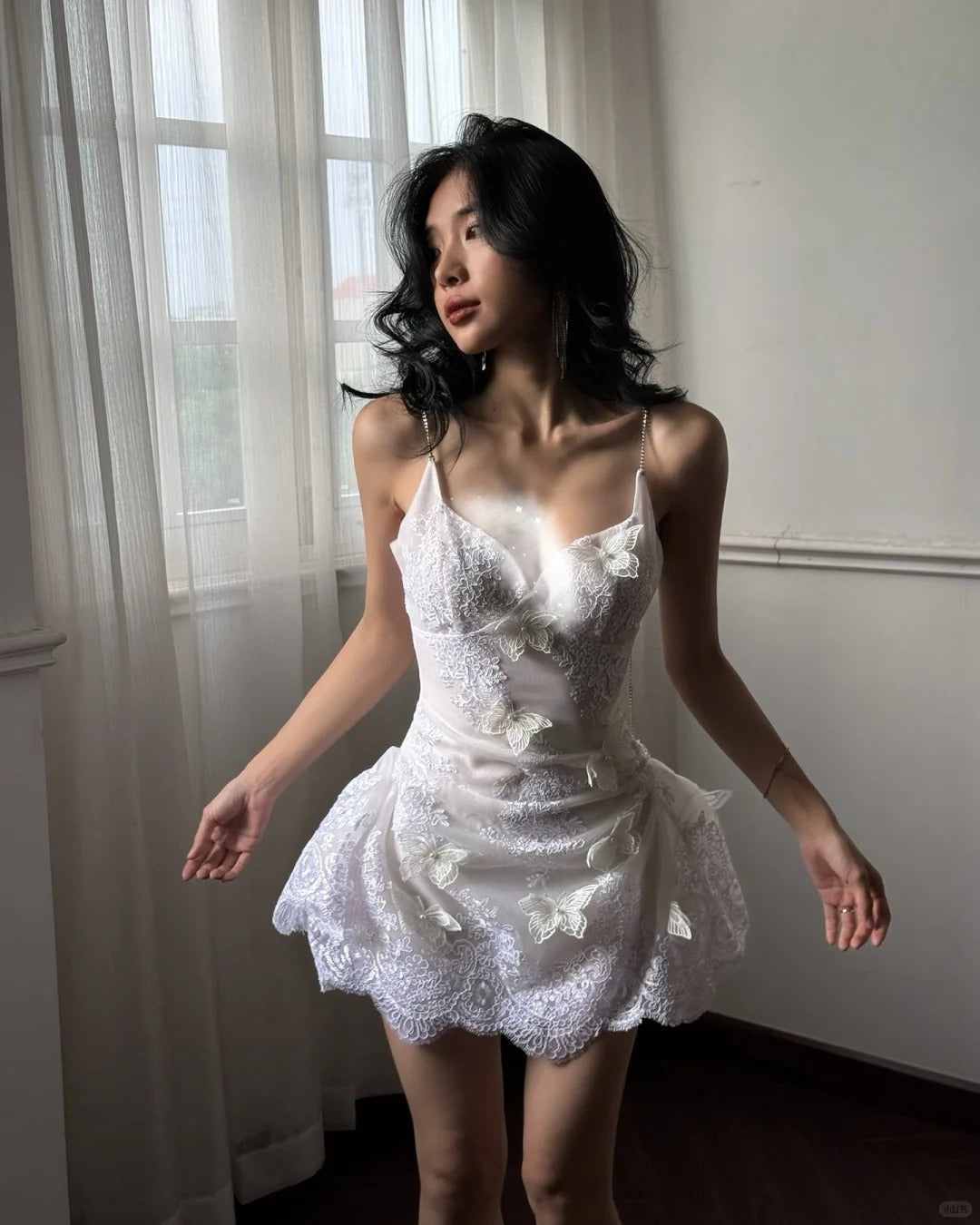 Elegant White Suspender V-neck Lace Three-dimensional Butterfly 17th Birthday Homecoming Dress P3585