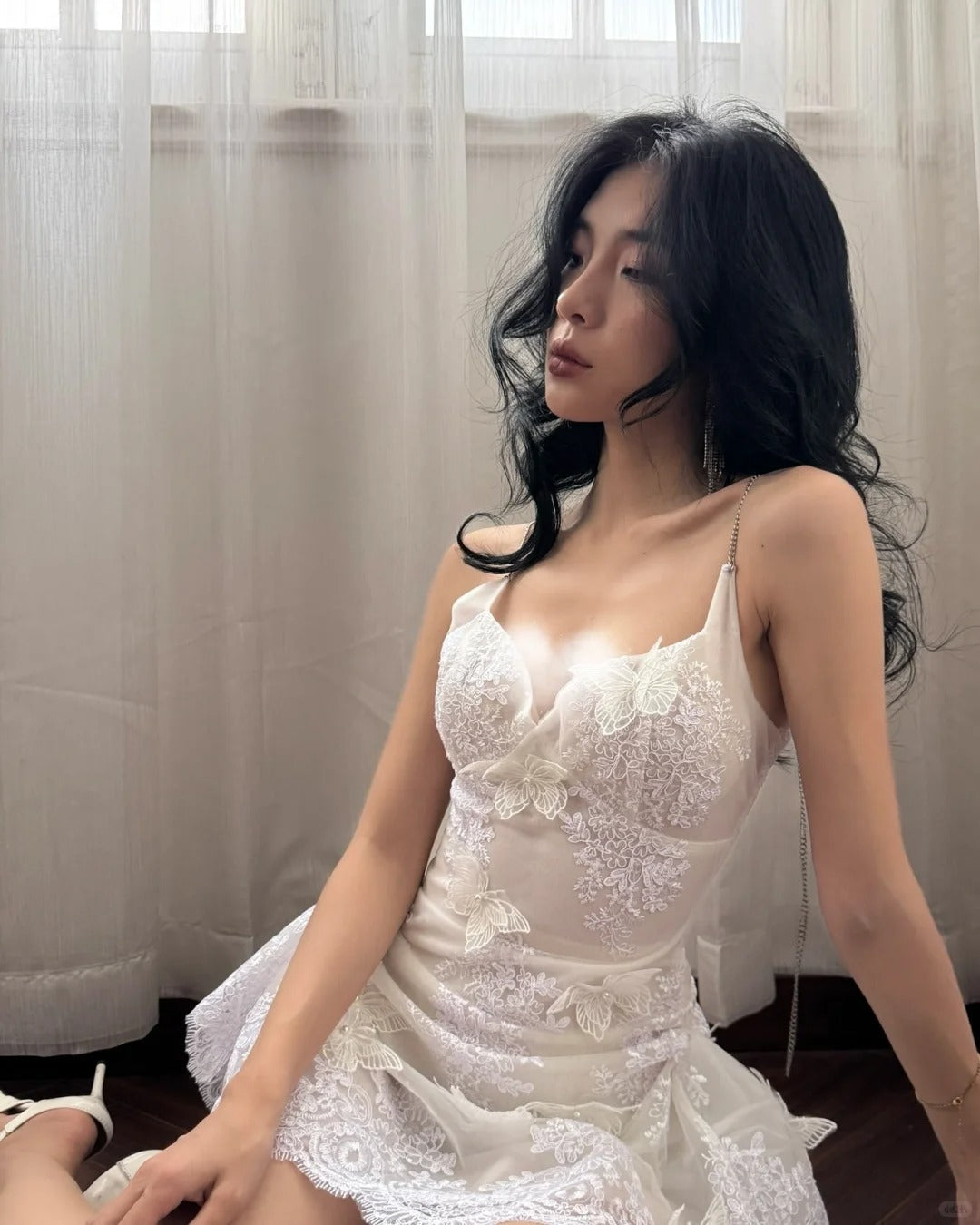 Elegant White Suspender V-neck Lace Three-dimensional Butterfly 17th Birthday Homecoming Dress P3585