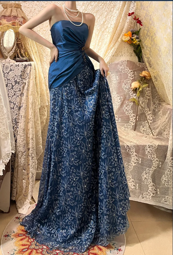 Vintage Navy Blue Pleated Satin Lace Beaded Long Prom Dress P3760
