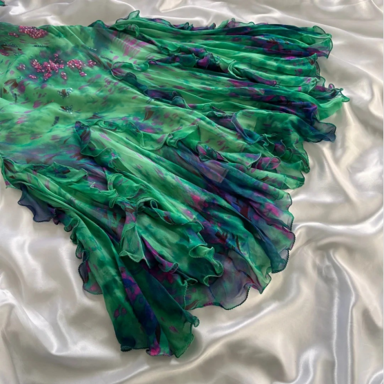 Stunning Green Double-layered Flying Sleeves And Swaying Neck Chiffon Prom Dress P3801