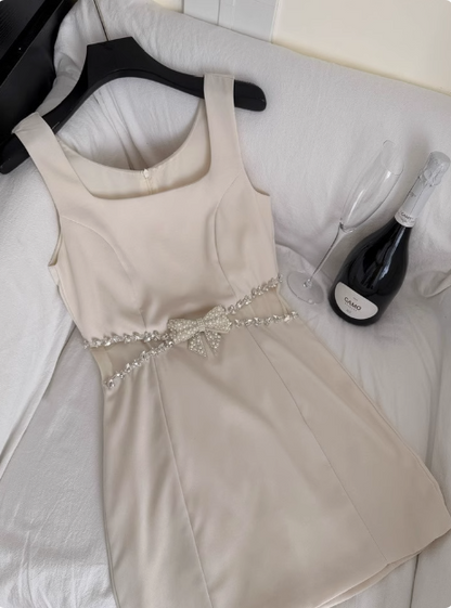 Elegant Square Neck Sleeveless Hollow Diamond Birthday Short Skirt Homecoming Dress P3833