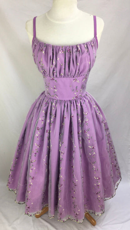Sweet Purple Flower Embroidery Waist A-line 16th Birthday Homecoming Dress P3921