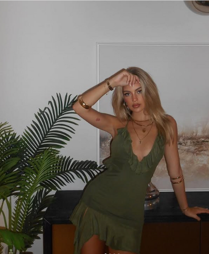 Sexy Low Cut Halter Neck Ruffled Mini Birthday Skirt Homecoming Dress P3924