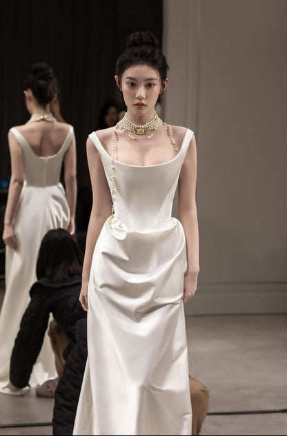 Vintage Mermaid Straps Sleeveless Satin Ivory Wedding Dresses P884