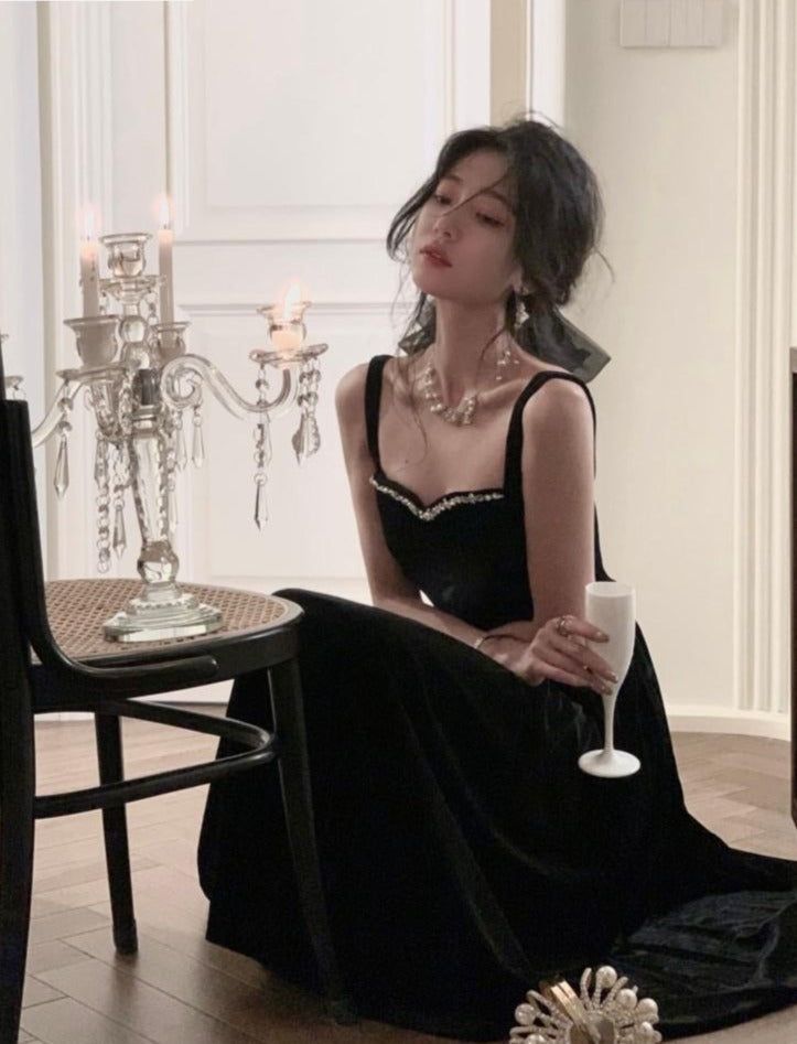 Elegant Spaghetti Strap Velvet Vintage Black Dress Women Birthday Outfits P941