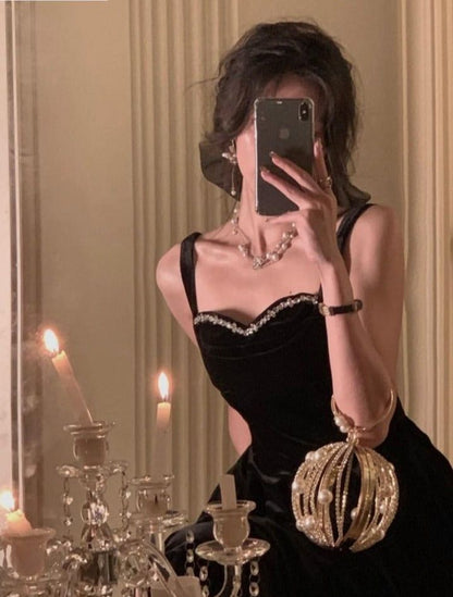 Elegant Spaghetti Strap Velvet Vintage Black Dress Women Birthday Outfits P941