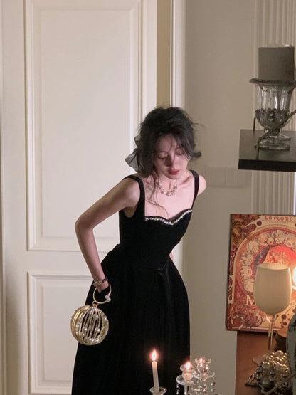 Elegant Spaghetti Strap Velvet Vintage Black Dress Women Birthday Outfits P941