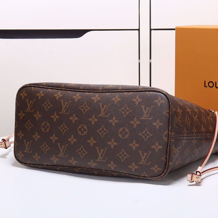 Louis Vuitton Neverfull MM Tote M41177