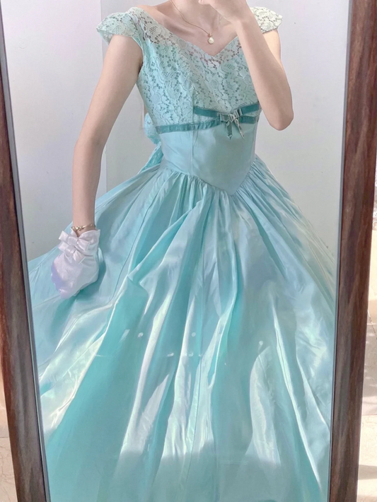 Vintage Ball Gown V Neck Lace Satin Prom Dress 16th Birthday Dress SH3861