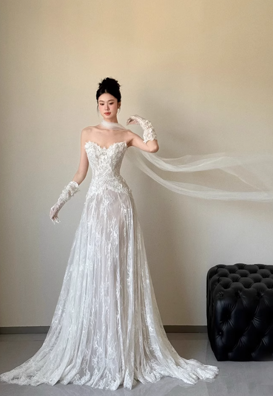 Simple Romantic A Line Sweetheart Neck White Lace Prom Dress Wedding Dress SH3665