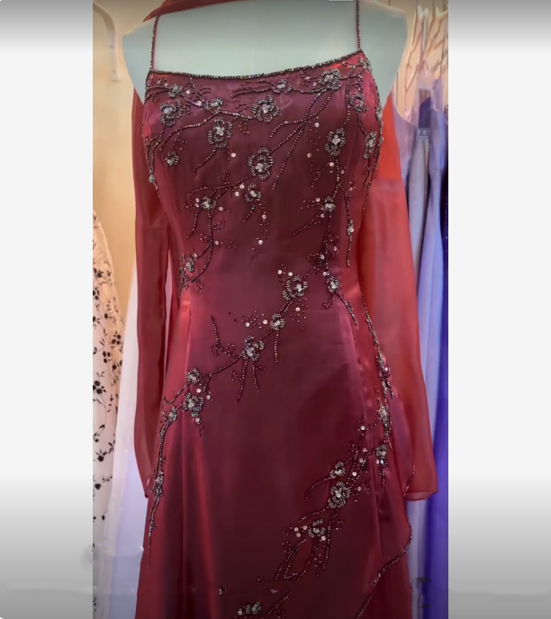 Burgundy Vintage Beaded Long Ball Gown Evening Dress Floor Length Party Dress with Scarf gh3059