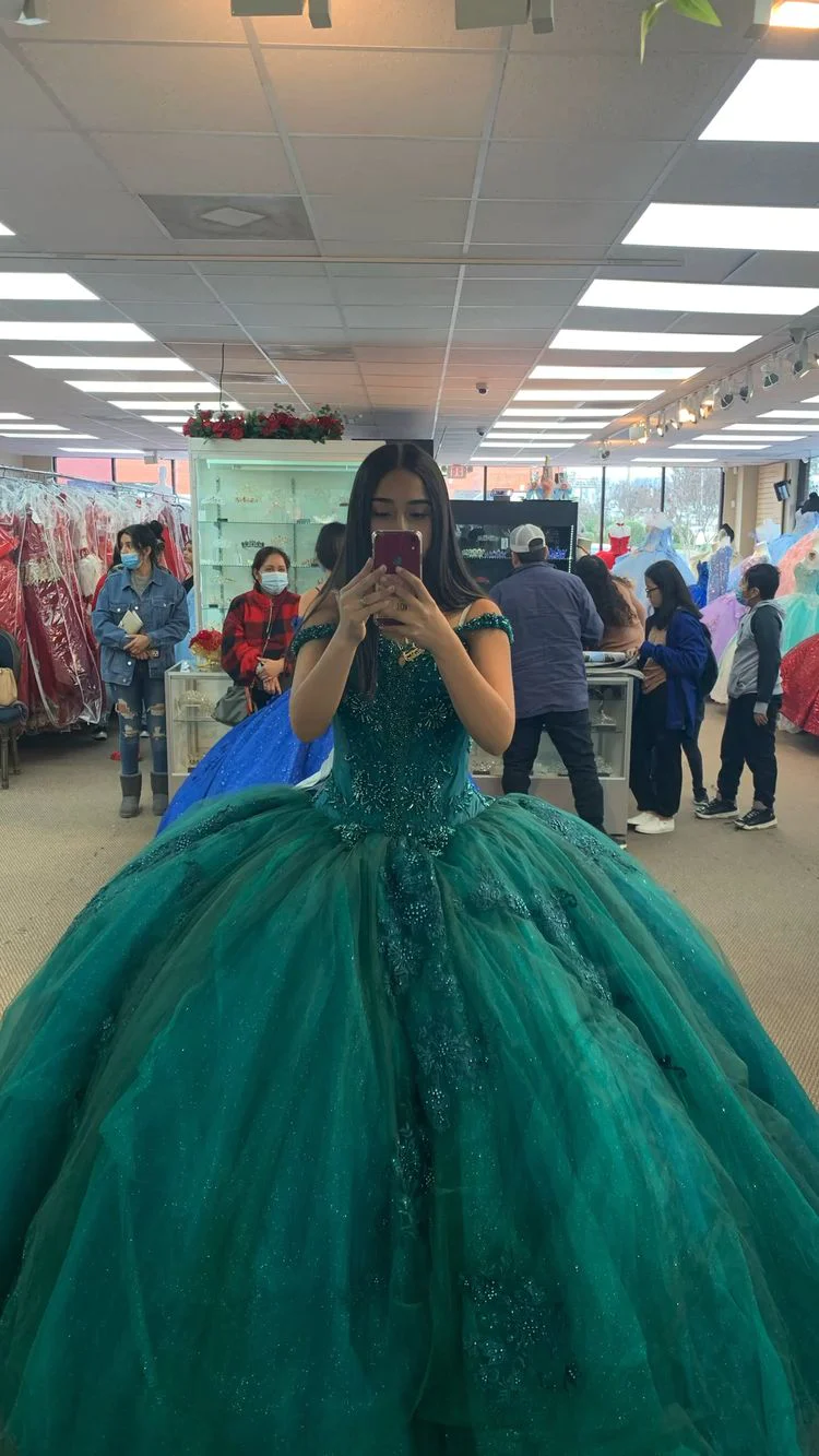 Off The Shoulder Ball Gown With Train Appliques Sweet 16 Dress Lace-up Back gh941