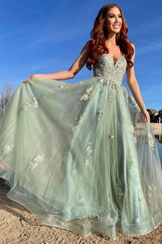Green V-neck Tulle Lace Appliques Long Prom Dress   gh2211