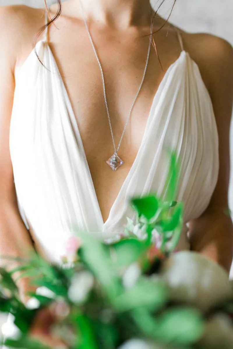 Sexy A-Line Deep V-Neck Backless Chiffon Boho Wedding Dresses with Pleats gh2519