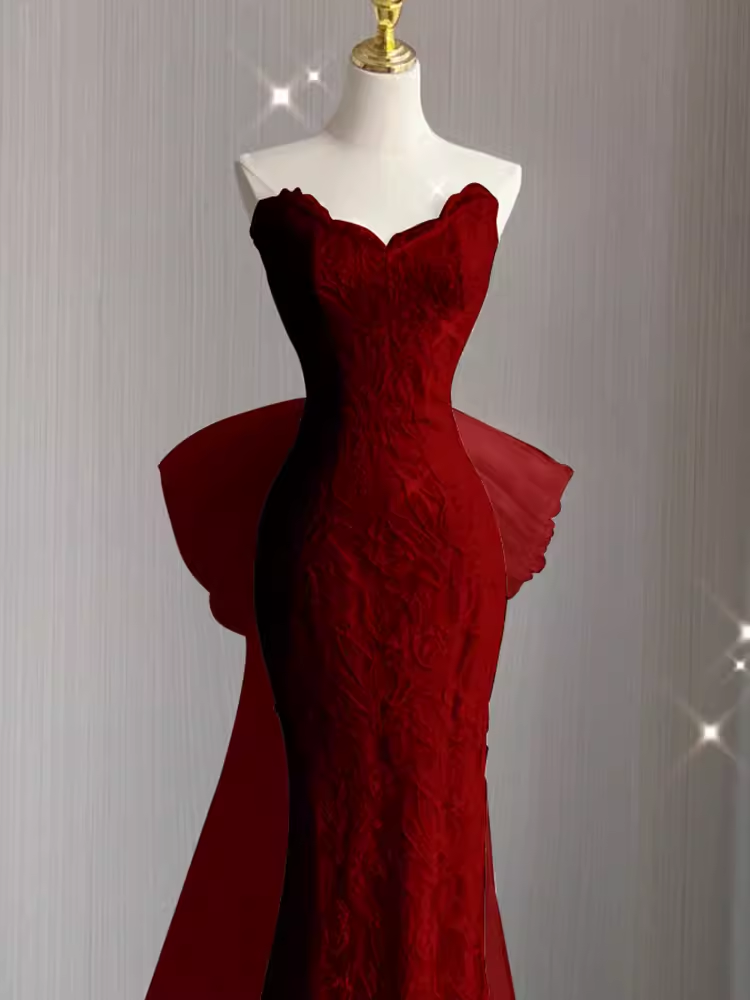 Sexy Mermaid Strapless Red Lace Long Prom Dress P1053