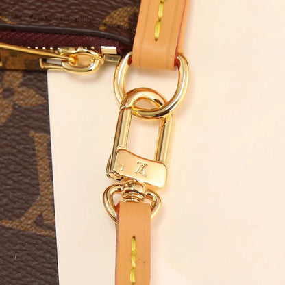 Louis Vuitton CARRYALL MM M46197