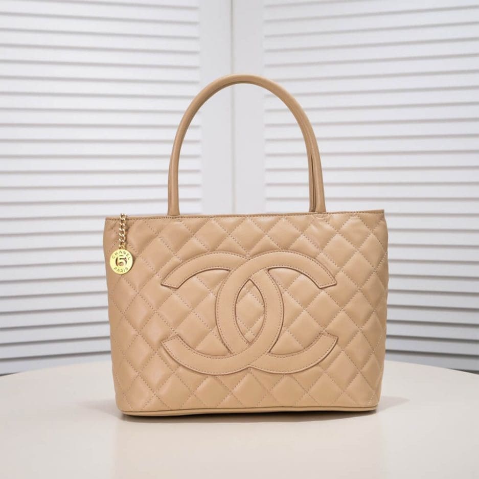 CHANEL Medallion tote bag