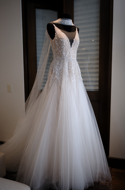 2025 New A Line Spaghetti Strap Beaded Tulle Long Sweep Wedding Dress SH2240