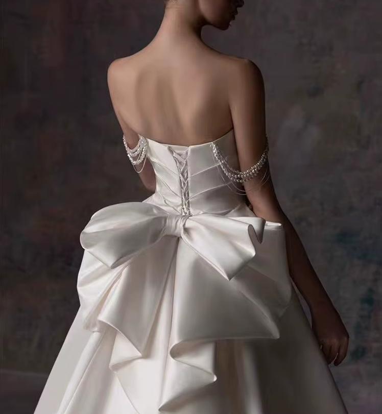 Unique Mermaid White Satin Strapless Pleats Long Satin Wedding Dress SD2001