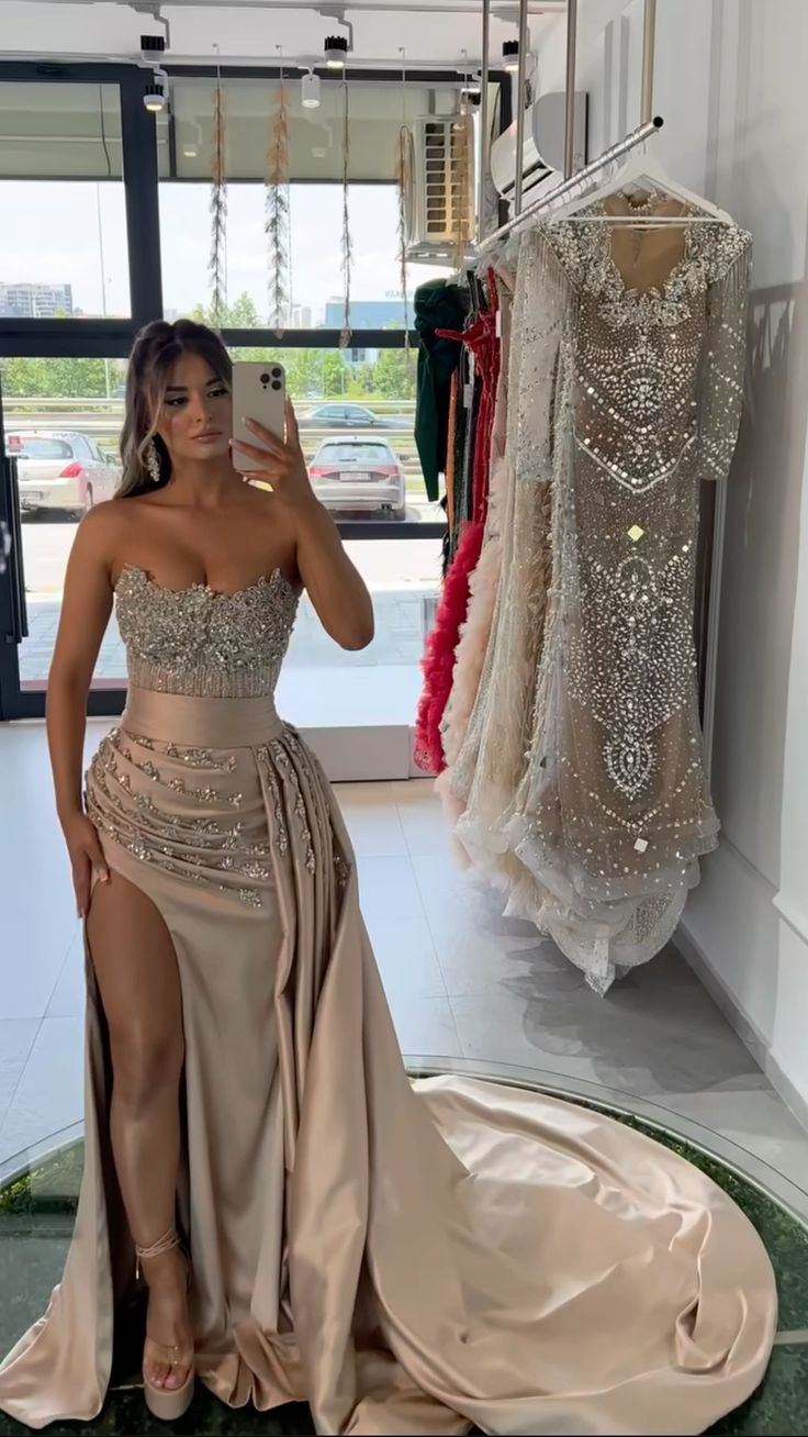 Sexy Mermaid Strapless Champagne Satin Prom Dress Long 30th Birthday Dress Birthday Outfits Graduation Dresses D2666