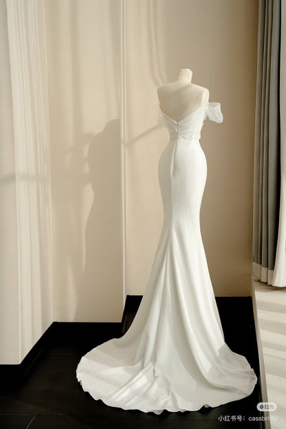 Simple Bridal Gown Mermaid Sweetheart White Floor Length Wedding Dresses Minimalist Bridal Gowns D2728