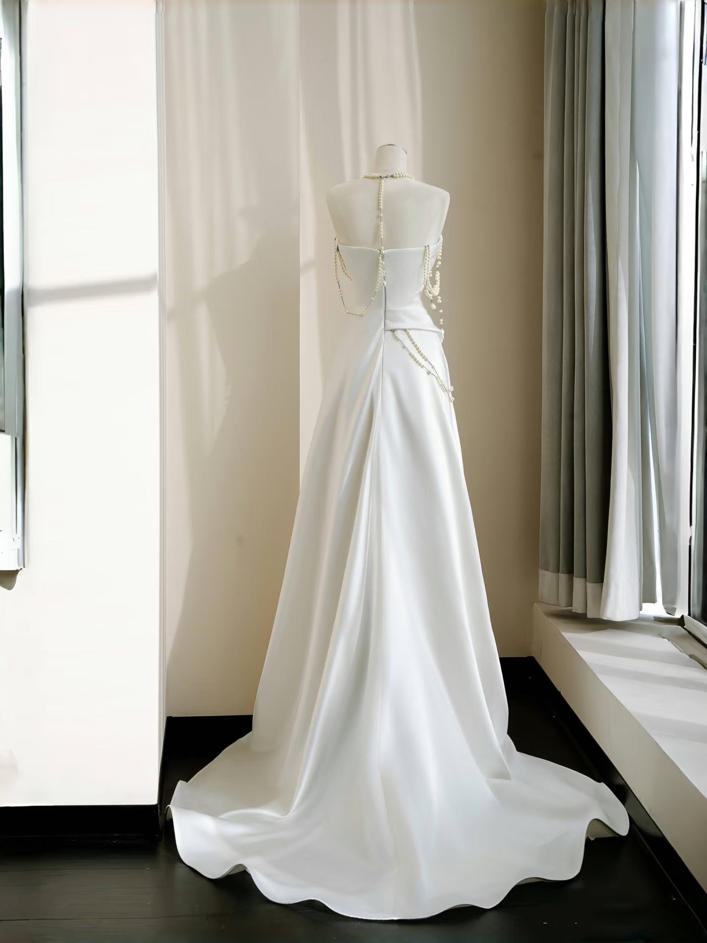 Simple Bridal Gown Sheath Strapless White Satin Floor Length Wedding Dresses Minimalist Bridal Gowns D2732