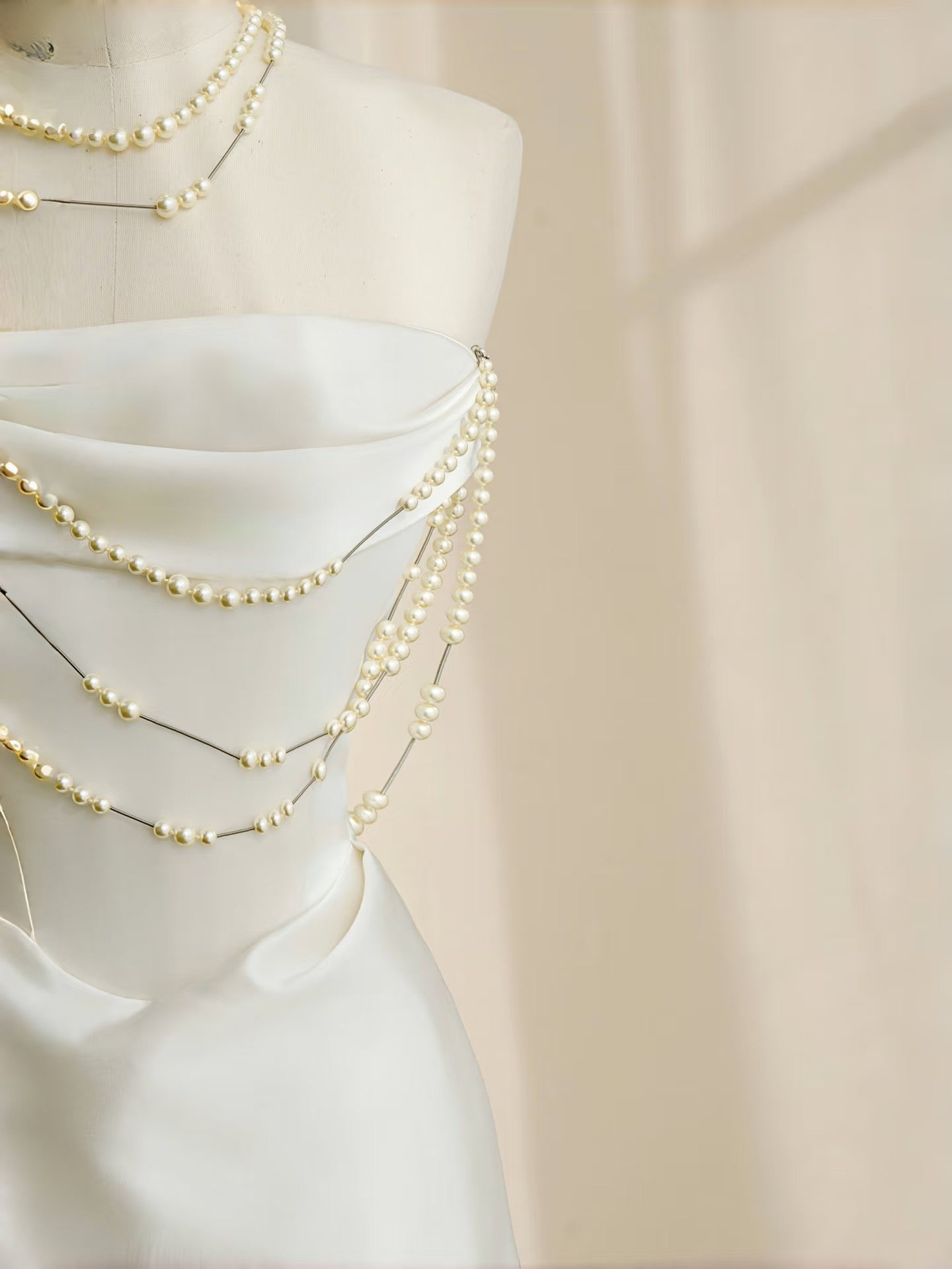 Simple Bridal Gown Sheath Strapless White Satin Floor Length Wedding Dresses Minimalist Bridal Gowns D2732