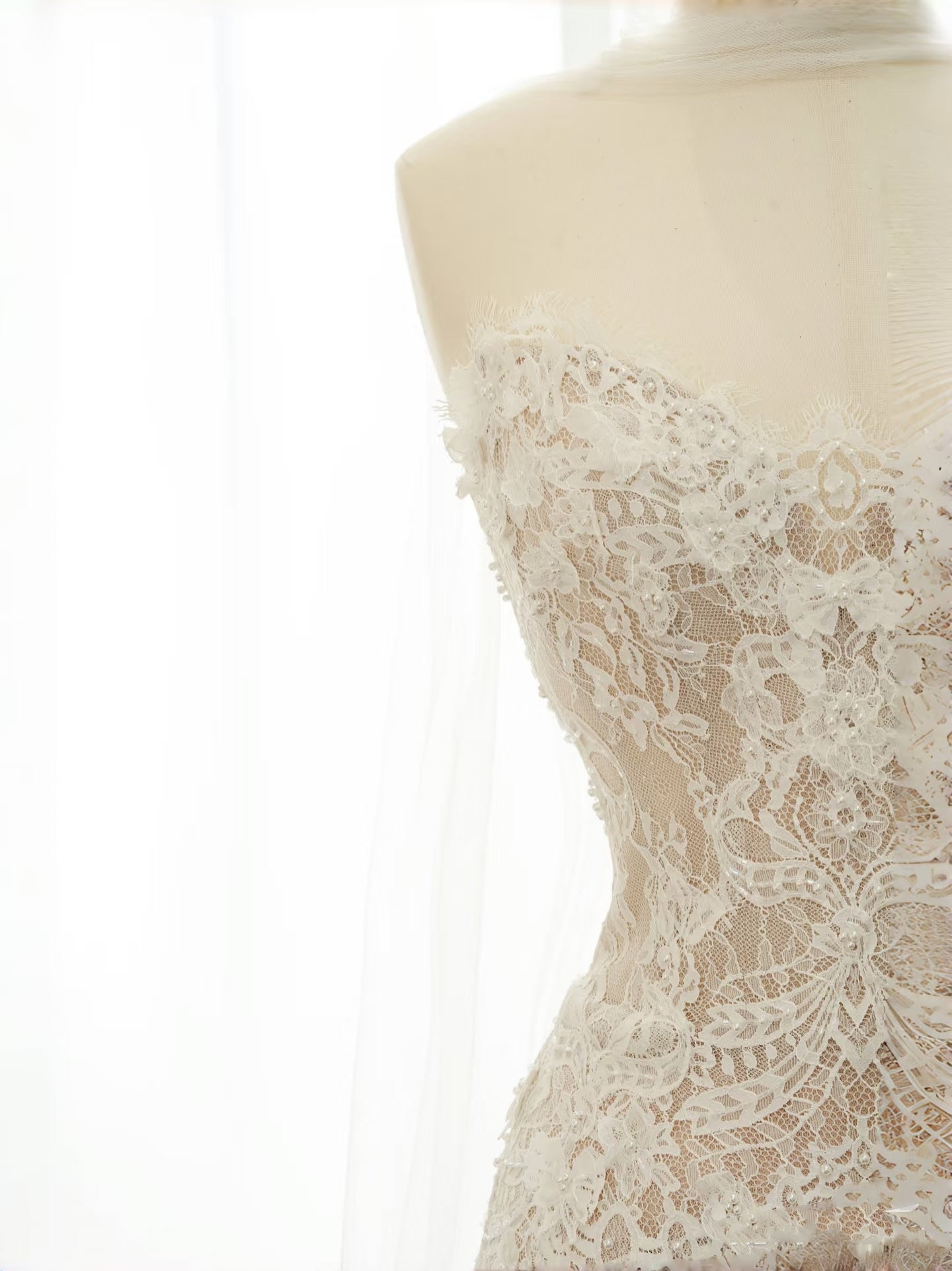 Simple Bridal Gown A line Sweetheart White Lace Floor Length Wedding Dresses Minimalist Bridal Gowns D2735