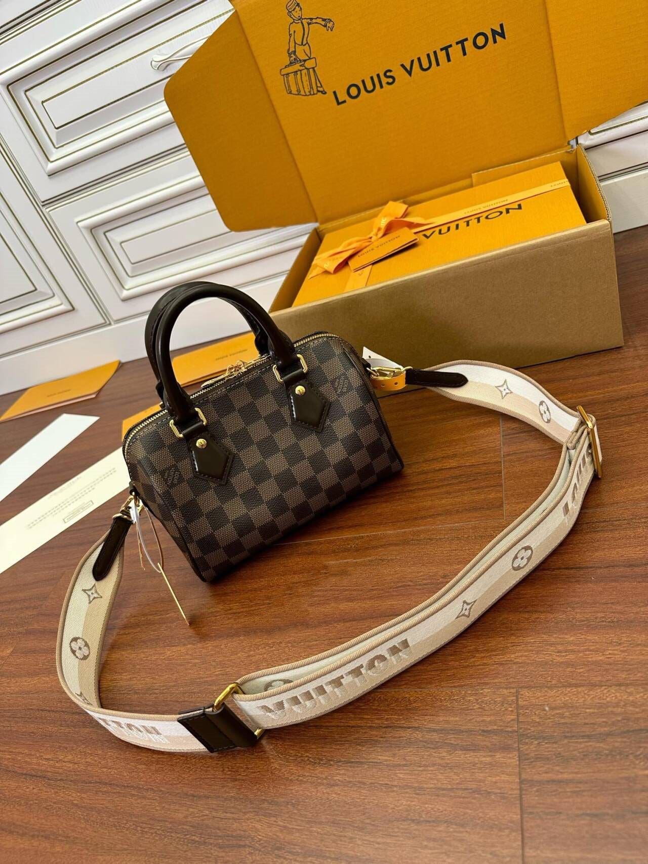 Louis Vuitton Speedy Bandoulière 20 N40489