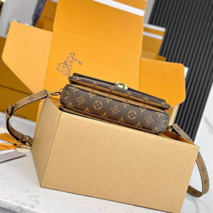Louis Vuitton M44876 Pochette Métis