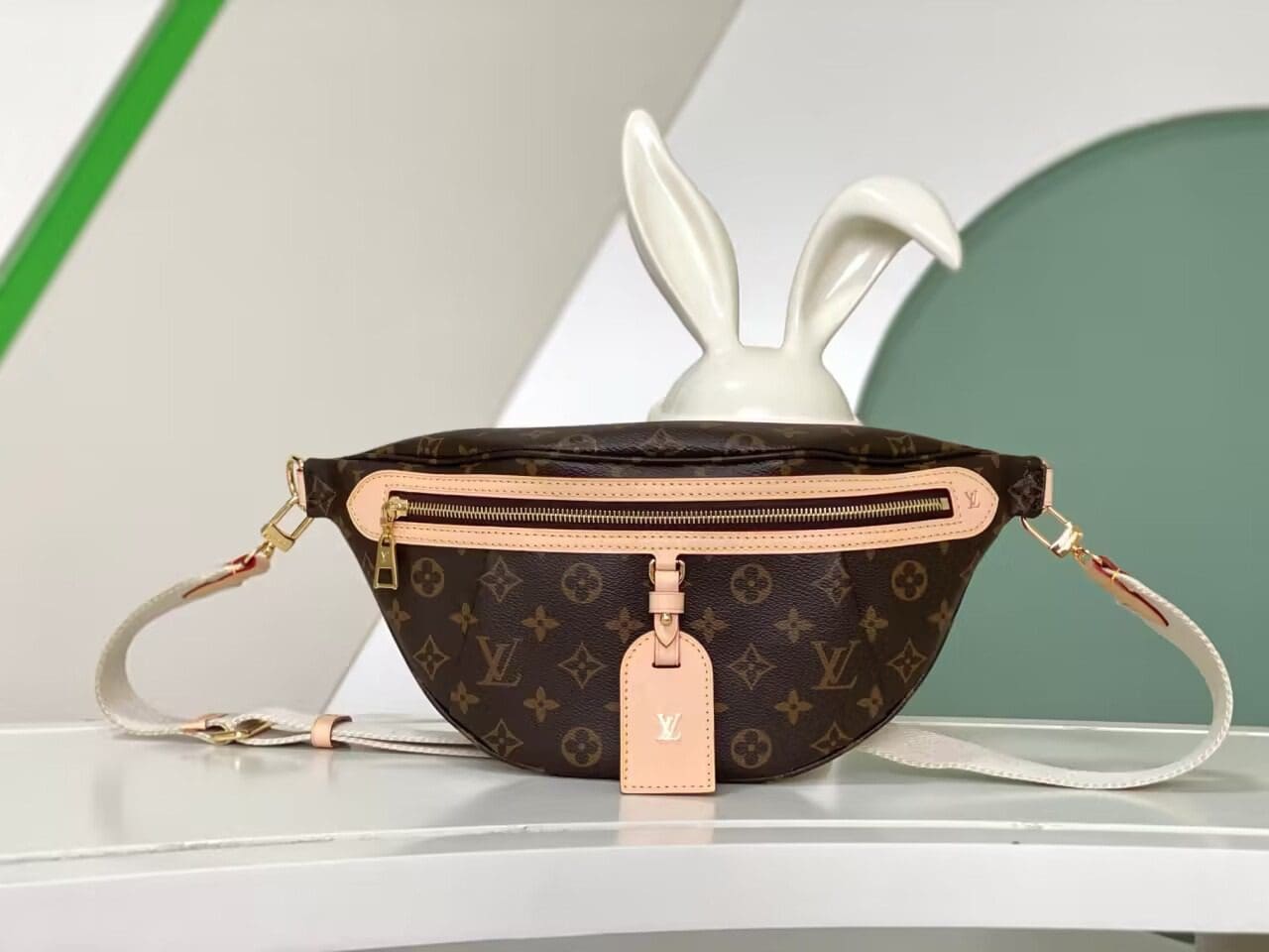 Louis Vuitton M46784 High Rise