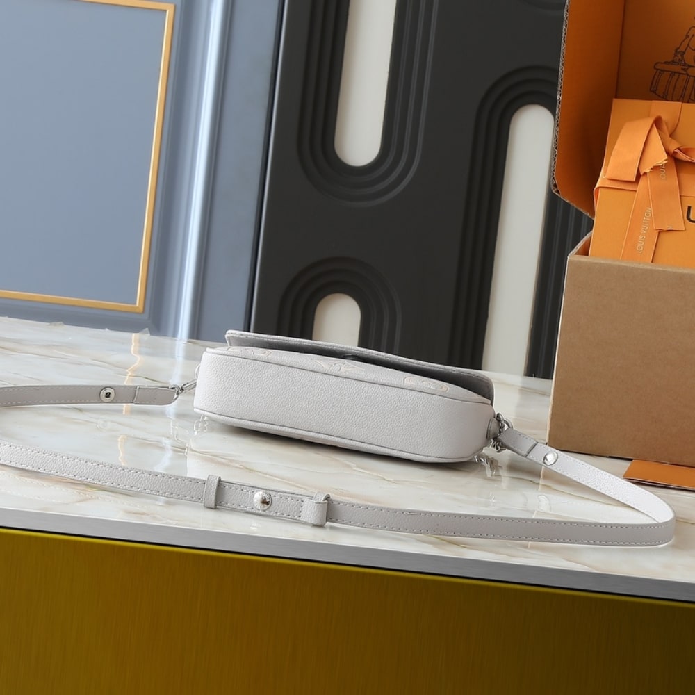 LOUIS VUITTON WALLET ON CHAIN IVY BRUME GRAY 23CM M14225