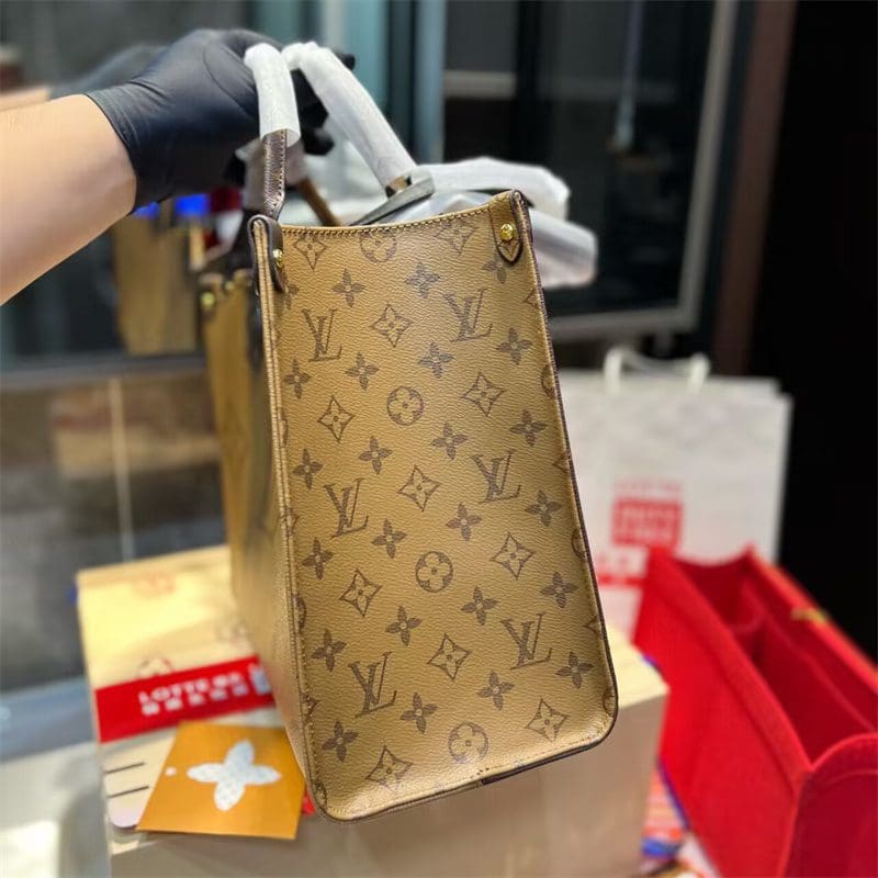 Louis Vuitton ONTHEGO MM M45321