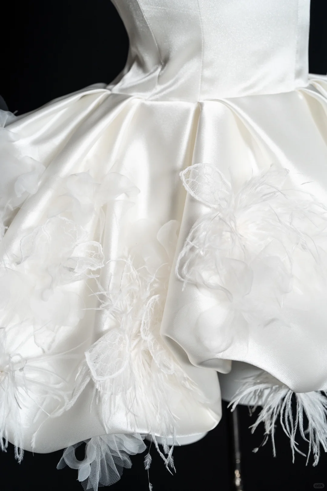 Sweet White Satin Lace Appliques Strapless A Line 18th Birthday Outfits Homecoming Dress S810