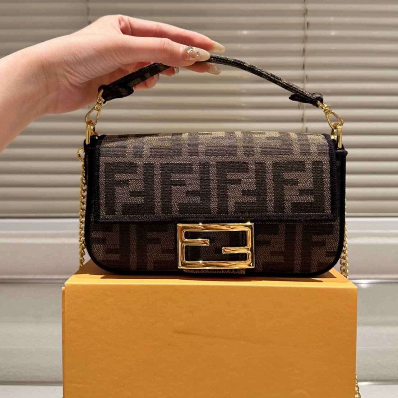 FENDI BAGUETTE MINI BROWN FF JACQUARD FABRIC BAG 20CM 8BS017A6V5F17U4