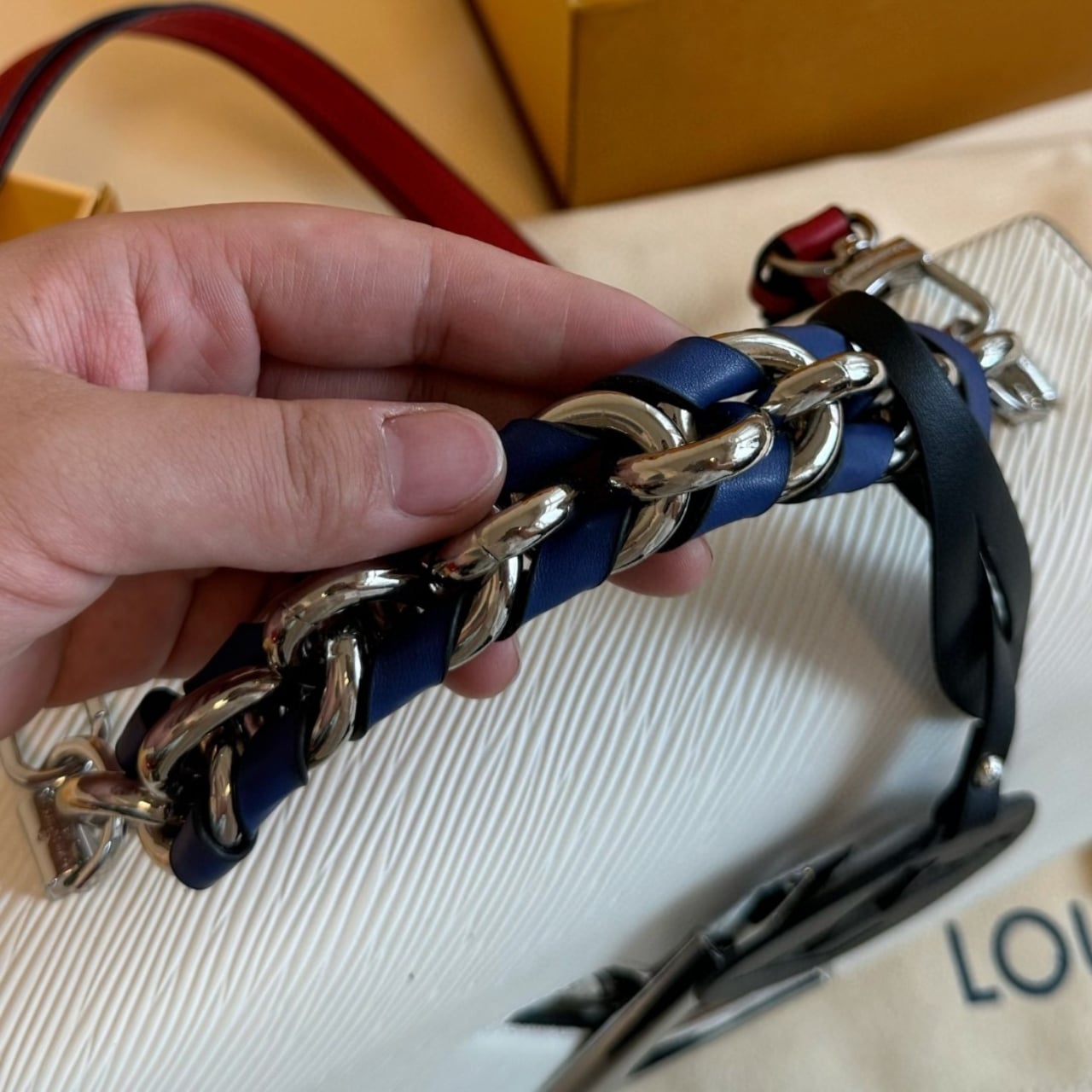 LOUIS VUITTON TWIST PM LIMITED EDITION BAG IN WHITE 23CM