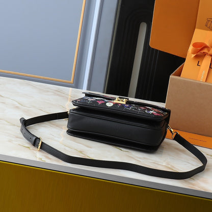 LOUIS VUITTON X TAKASHI MURAKAMI POCHETTE MÉTIS BAG BLACK 25CM M41487