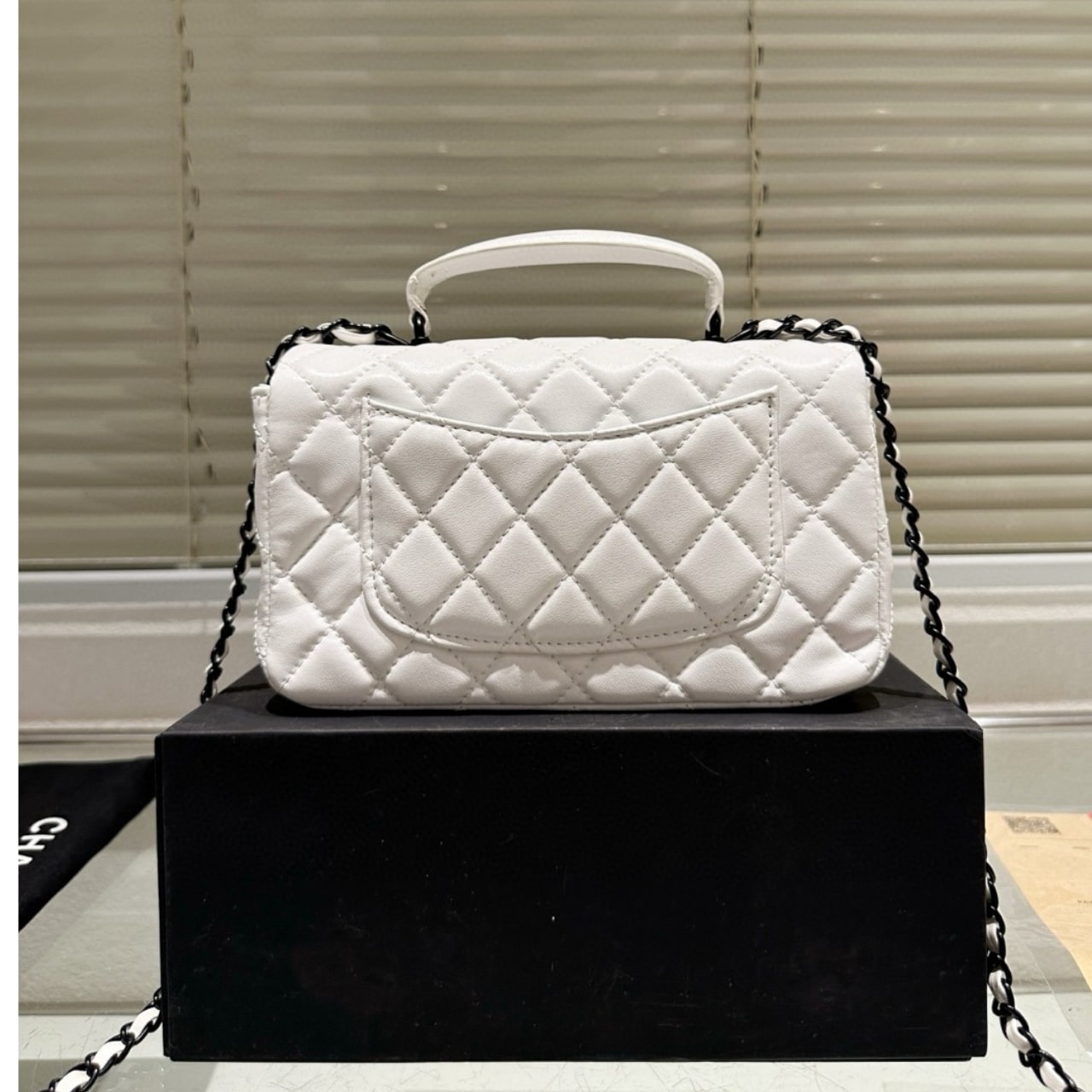 CHANEL VINTAGE SMALL CLASSIC FLAP BAG WHITE 20CM