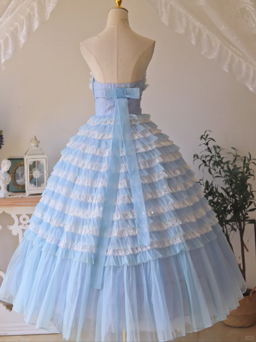 Vintage Blue Ball Gown Sweetheart Neck Layered Lace Tulle Prom Dress 16th Birthday Dress SH3862