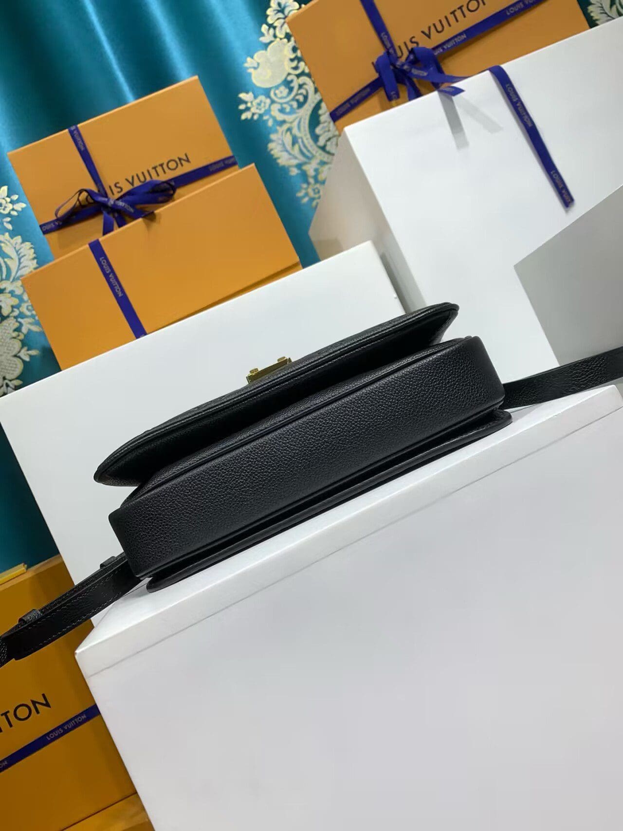 Louis Vuitton M41487 Pochette Metis