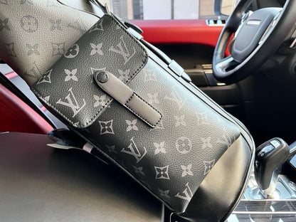 Louis Vuitton M45419 Christopher MM