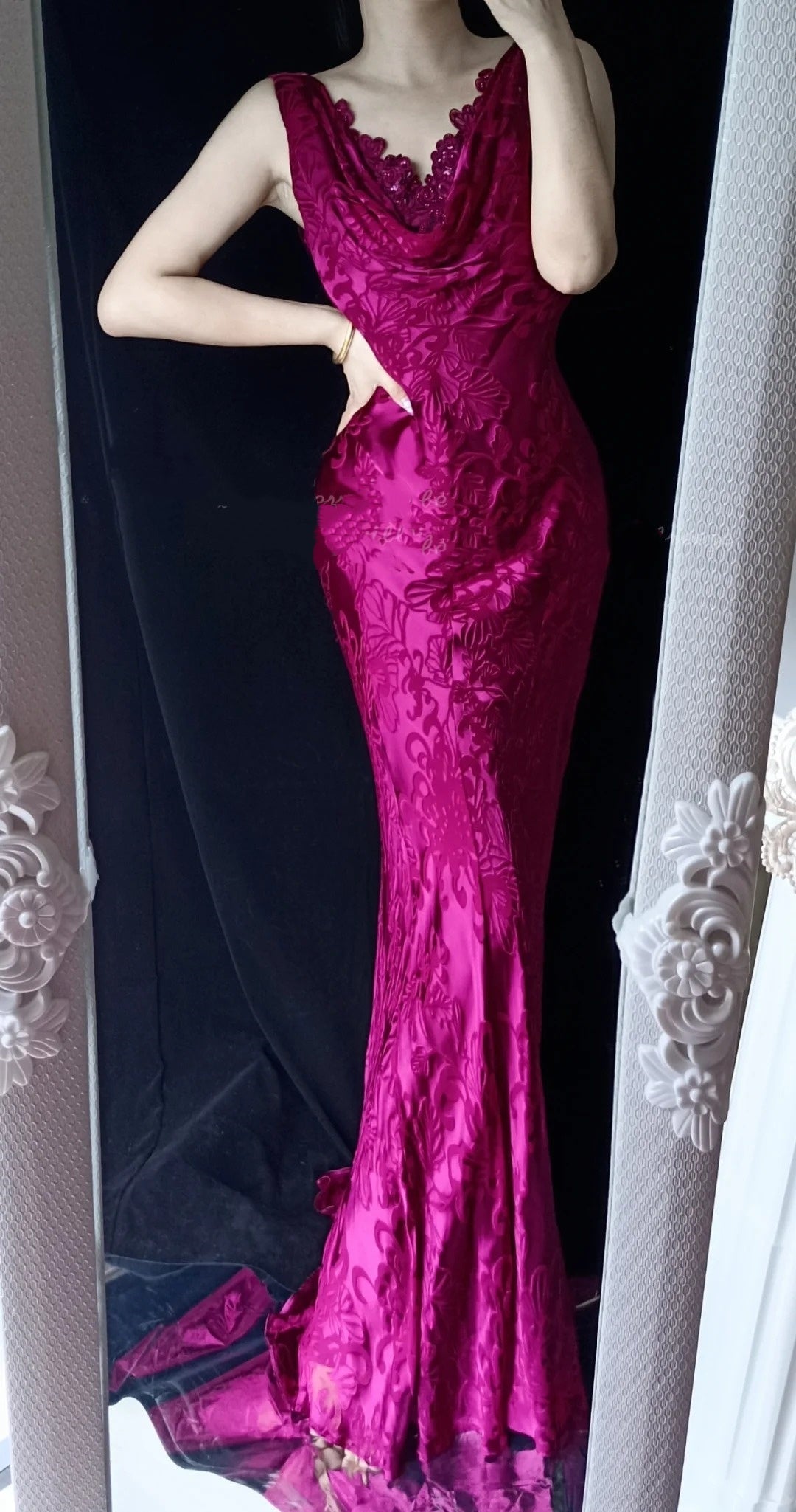 Dark Pink Vintage Floral Elegant Long Lace Neckline Satin Mermaid Fitted Ball Gown Evening Gown Party Dress gh4711